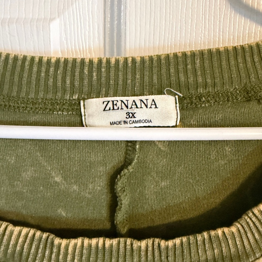 Zenana Outfitters Olive Green Top - Picture 3 of 4